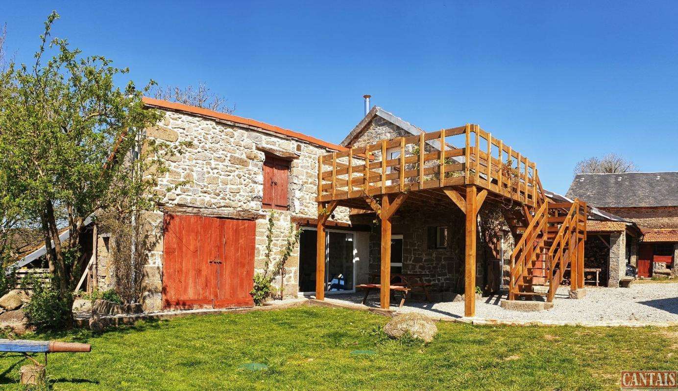 Cède corps de ferme rénové 5000m² près Montluçon