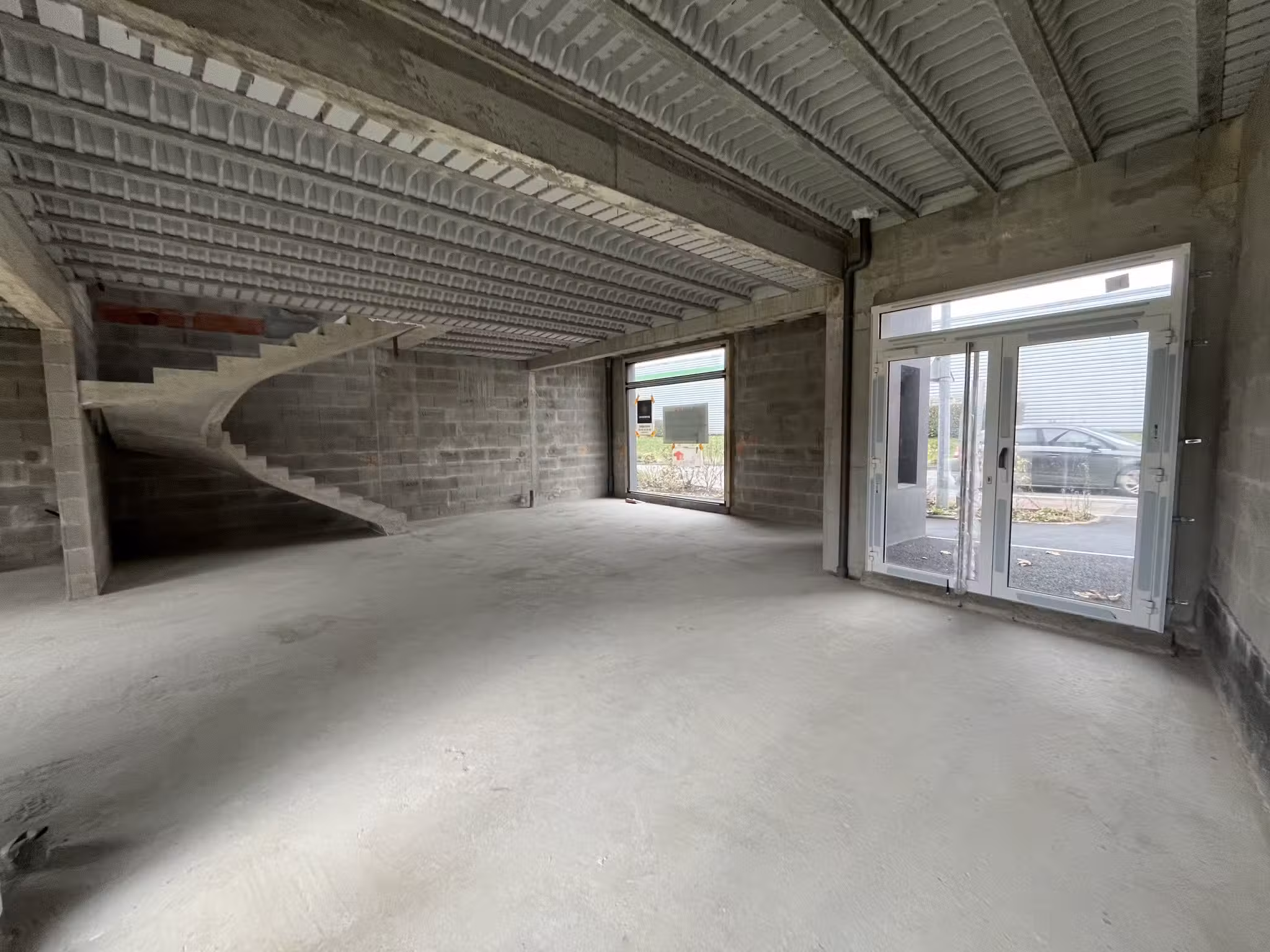 Vente cellule commerciale 144m² ZAC Rochefort