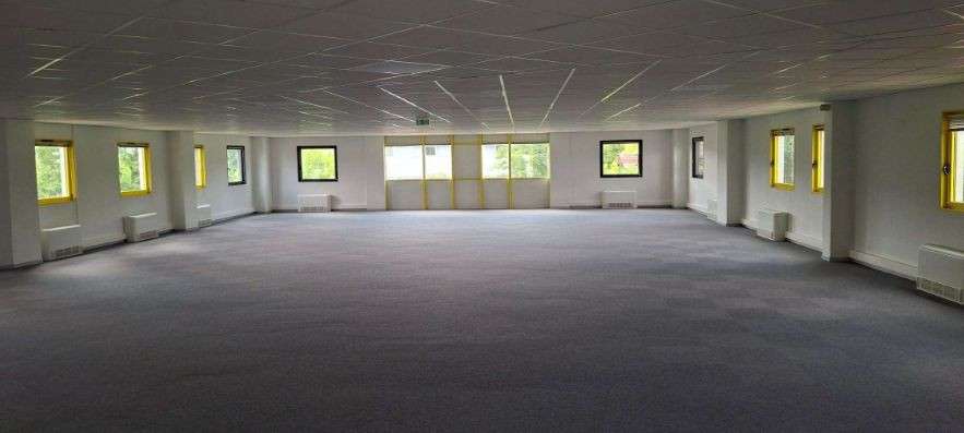 Bureaux en open-space 285m² à Aubière la Pardieu