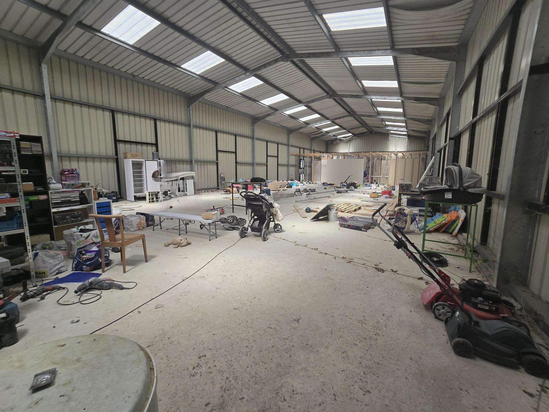 A louer entrepôt 450m² à Mazères