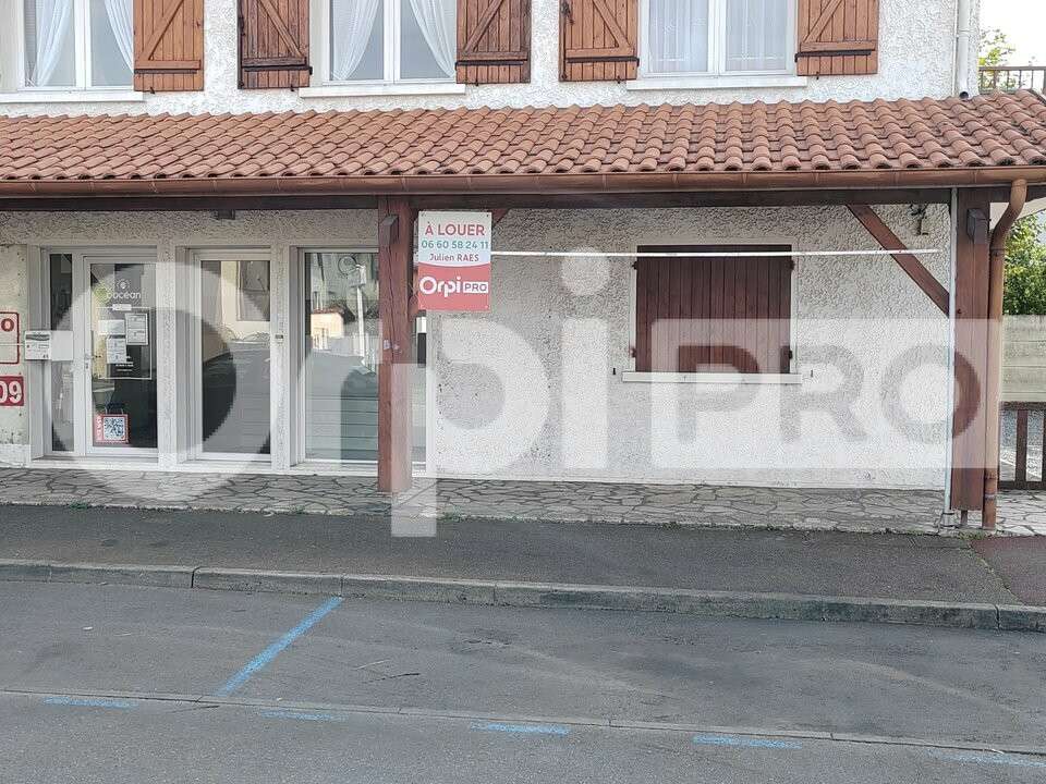 Local commercial 55m² à louer à Biscarrosse