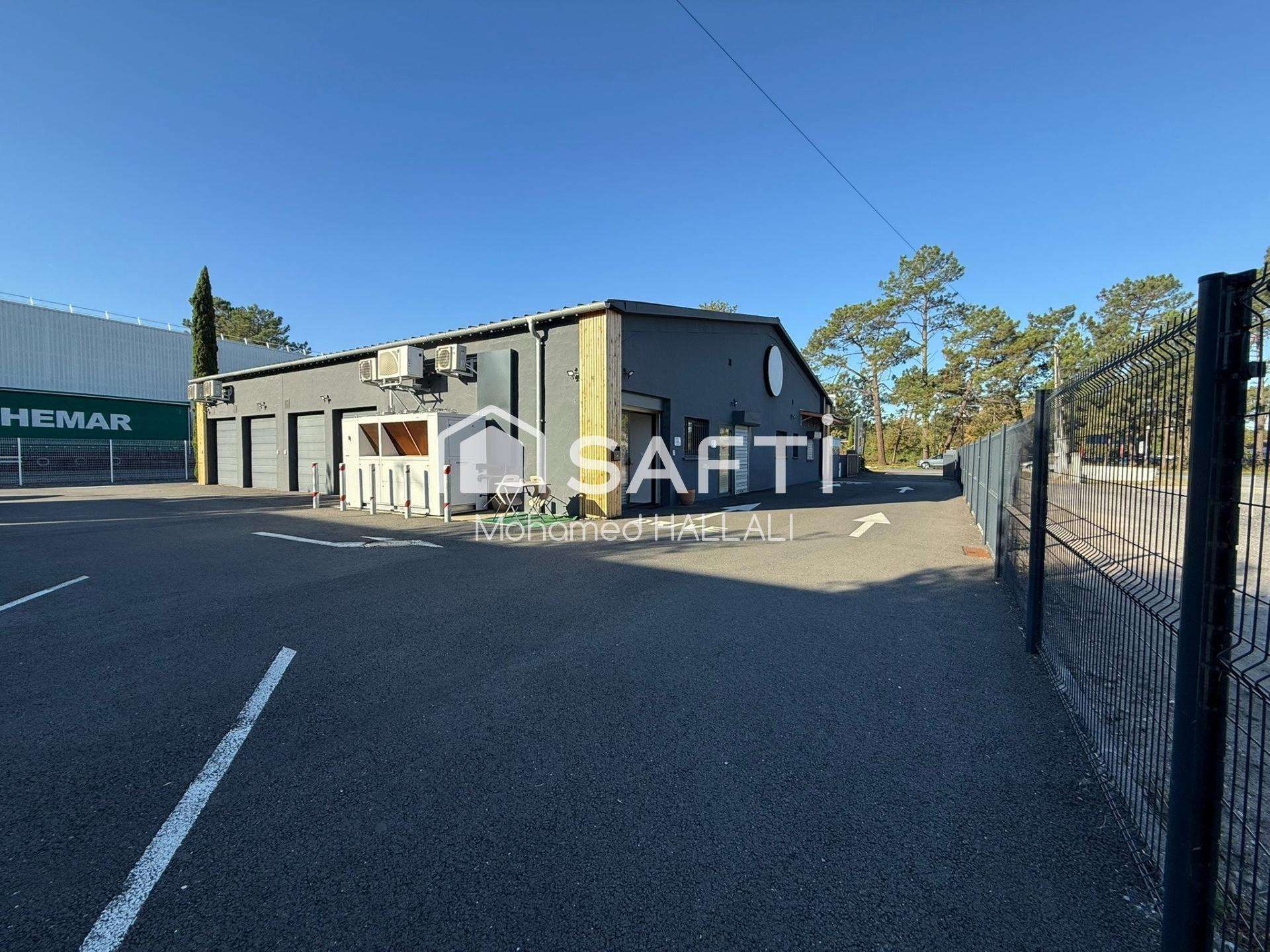 Local commercial 380m² zone d'activité de La Teste