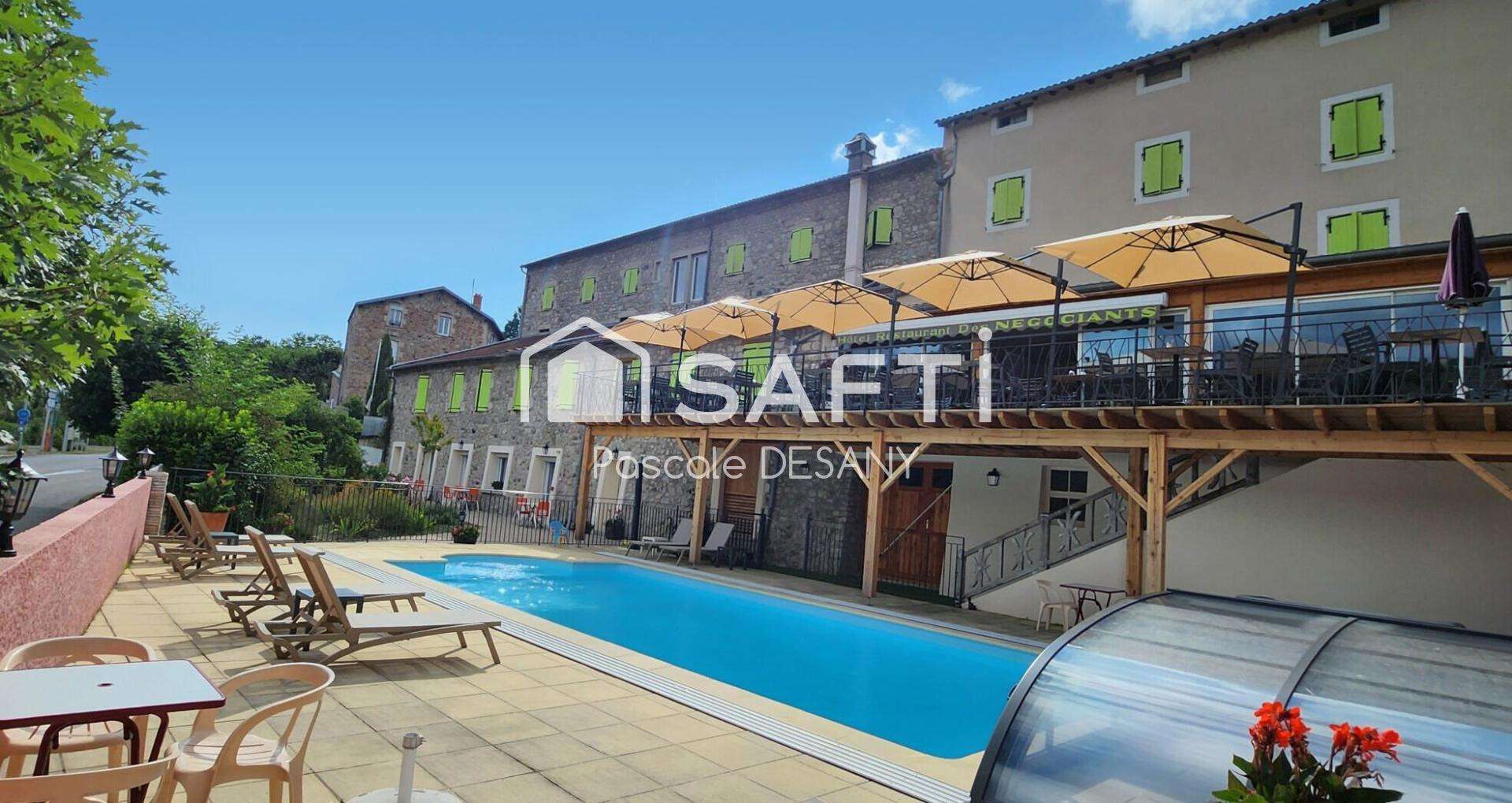 Hôtel de charme restaurant 2 ** , avec piscine 07