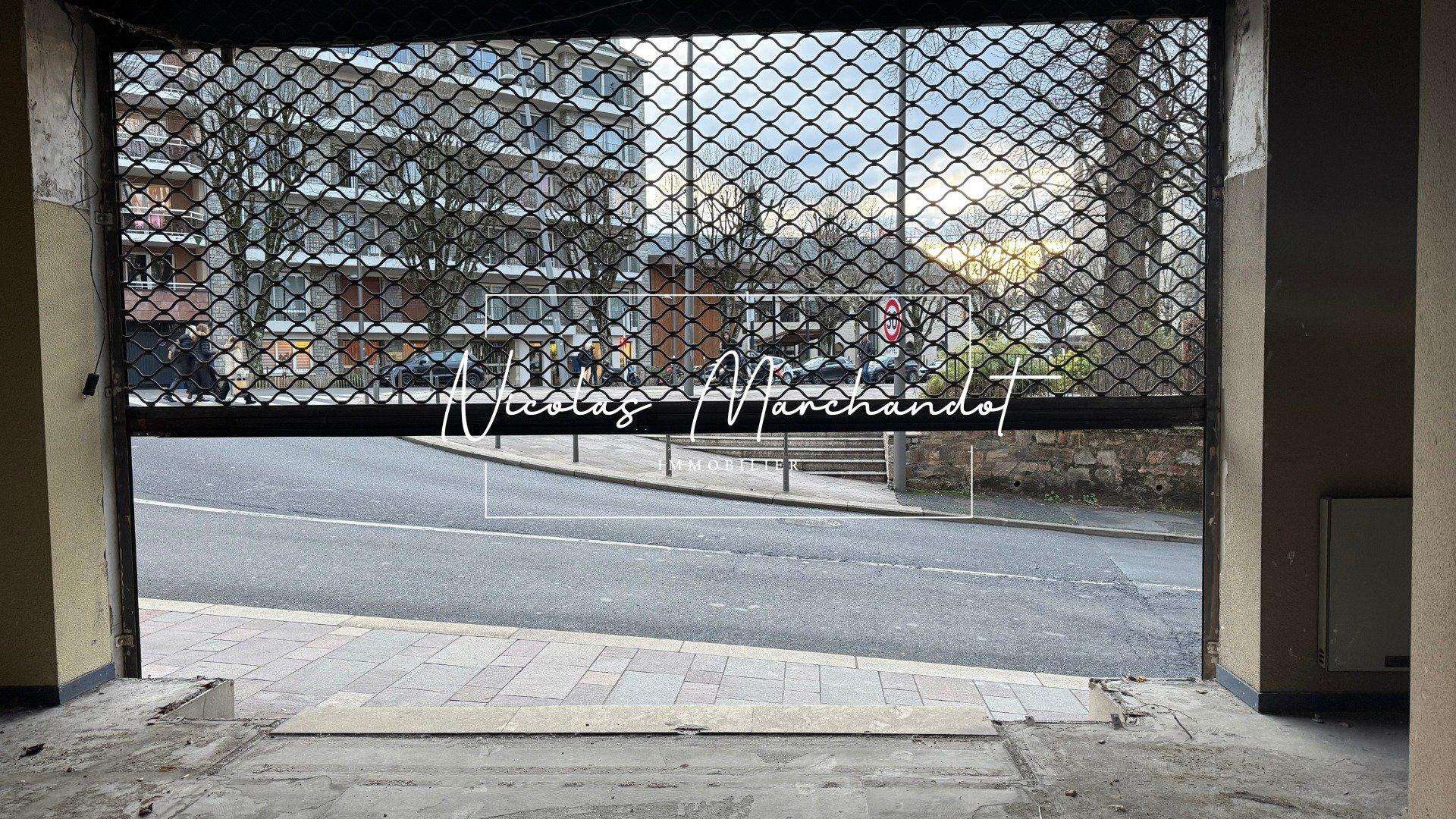 Vente espace brut 400m² emplacement premium Rodez