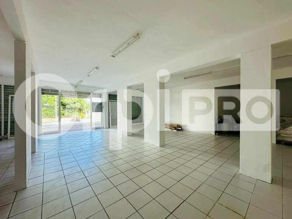 A louer local de 135m² au coeur de Kourou