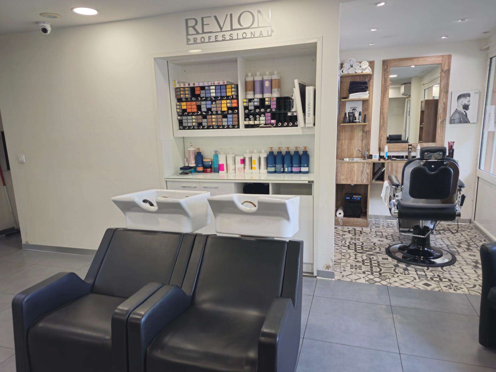 Vente salon de coiffure à Gattières empl idéal