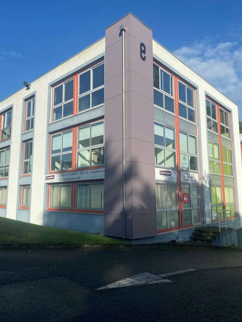 A louer bureaux 44m² R+2 Quimper Creac'H Gwen