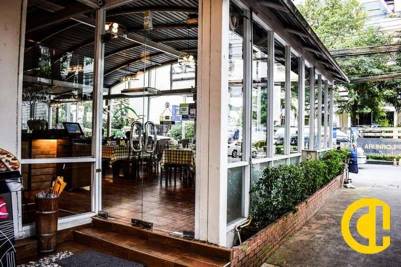 Vente bar snack en centre village pays viennois.