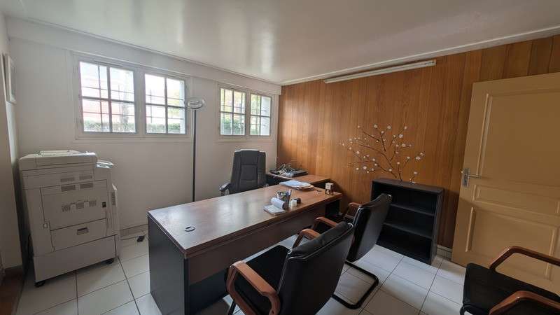 A louer bureaux lumineux 88m² avec terrasse Calais