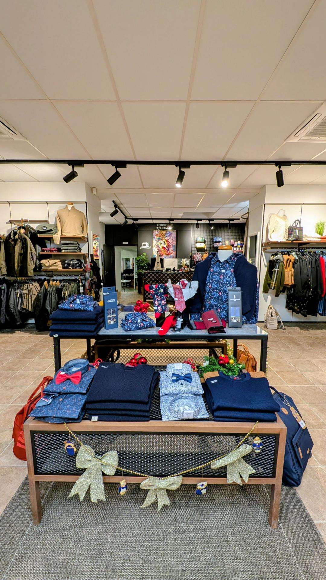 Vente belle boutique emplacement N°1 bis Chinon