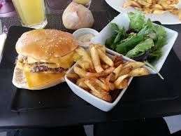 AV restaurant L4 face mer St Gilles Croix de Vie