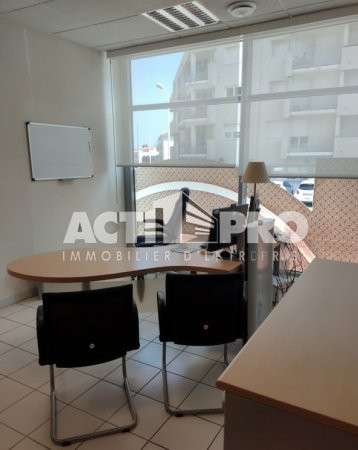 À louer bureaux/agence 542m² + parking Perpignan