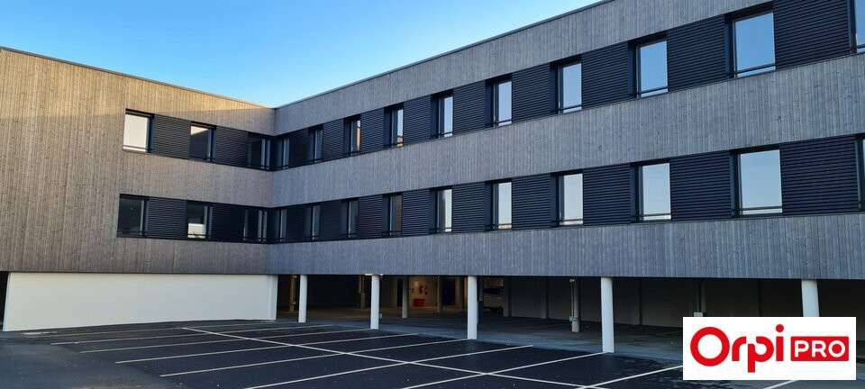 A vendre bureaux neufs 532m² proche rN12 Langueux