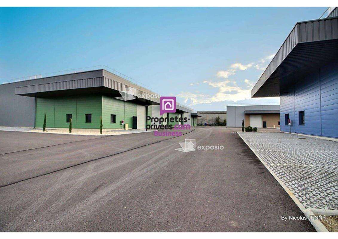 Vente local neuf 635m² empl N°1 Montélimar Nord