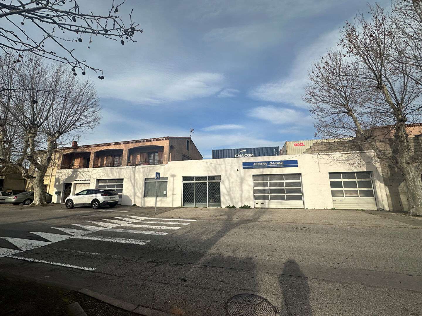 Vente local 240m² à Port-Saint-Louis-du-Rhône
