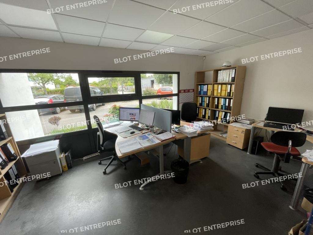 A louer bureaux 170m² Lorient proche voie express