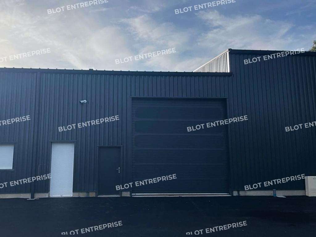 A louer cellule d'activités neuve 200m² Lanvollon