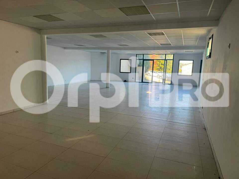 Local commercial 175m² à louer à Aixe-sur-Vienne