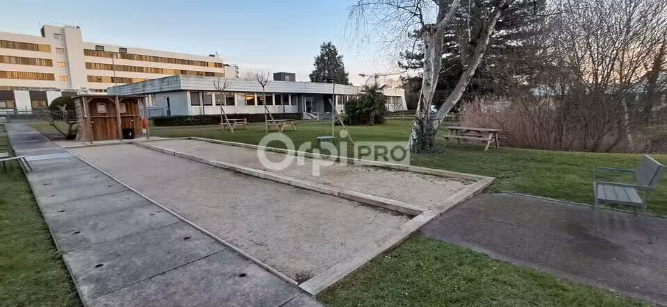 2 bureaux de 500m² à louer à Pau Université
