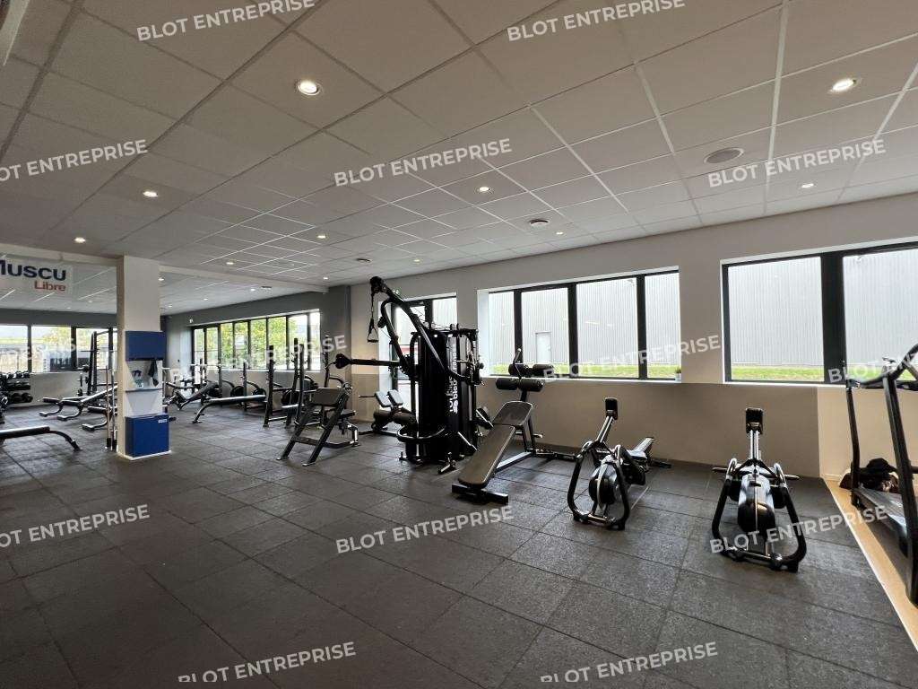 A louer bureaux 802m² R+1 à Rennes Ouest