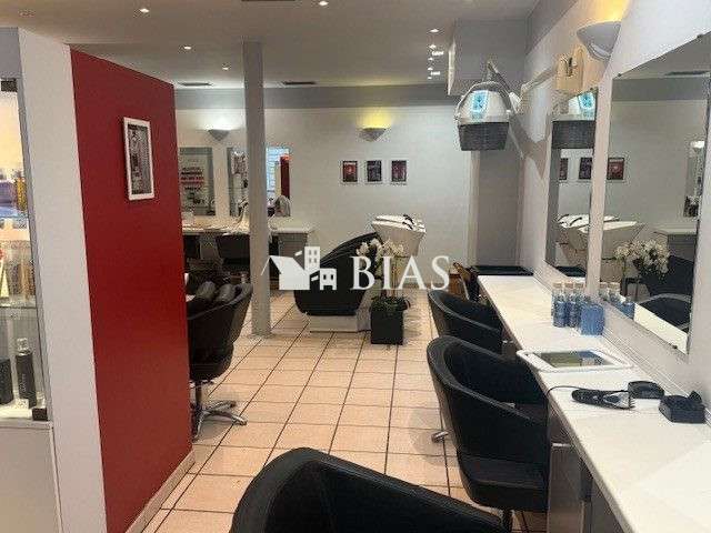 A vendre boutique 100m² emplacement central Paris