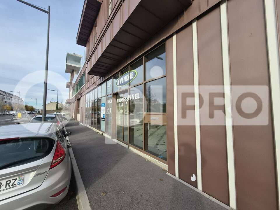 Local commercial neuf 174m² à vendre à Reims 