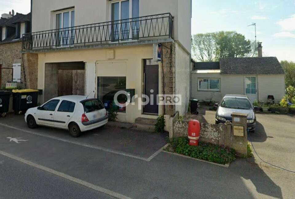 Local d'activité 222m² à louer à Pluvigner 