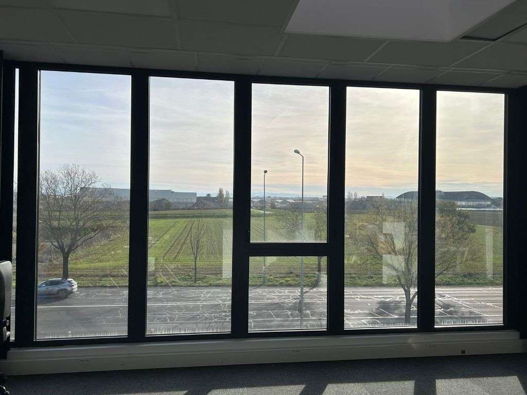 A louer bureaux dans parc du Chêne à Bron