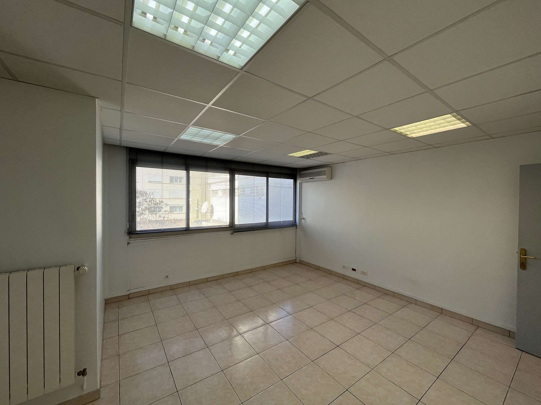 A louer bureaux 103m² à Toulon Le Mourillon