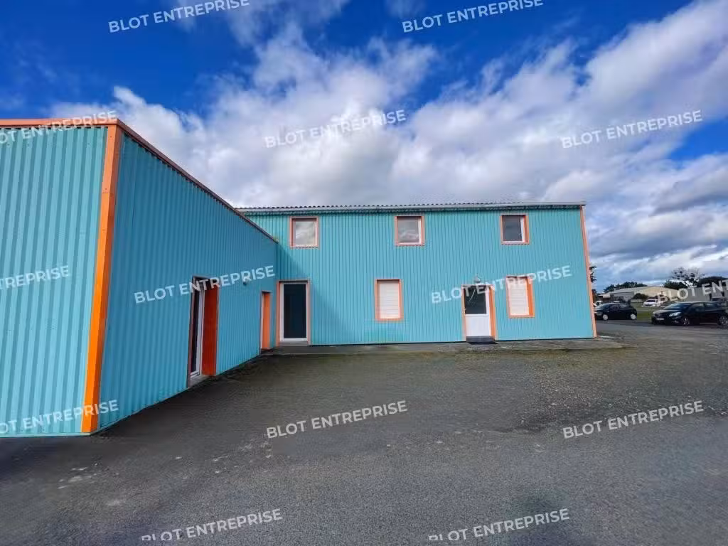 A louer bureaux 80m² Zone de l’Espérance à Quessoy