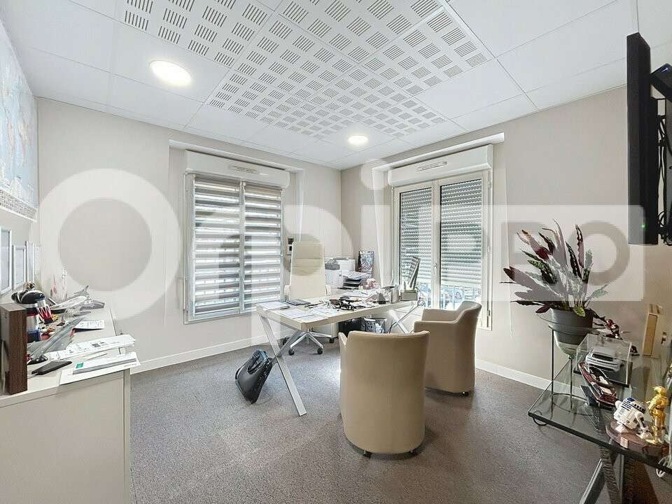 Bureau 52m² à vendre excellent état à Vineuil