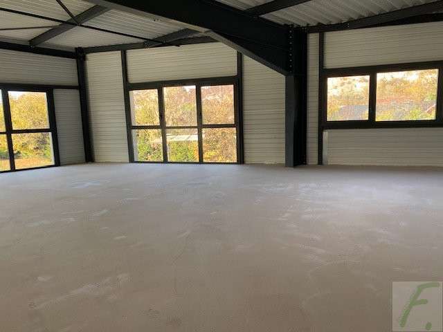 AV local d'activité 98.88m² à Sillingy