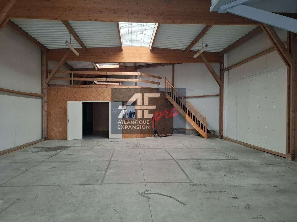 A louer local d'activité 260m² à Saint Nazaire