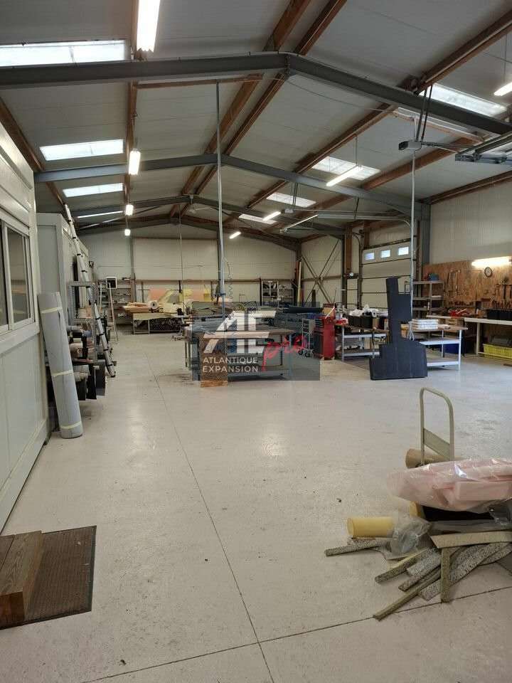 A louer local d'activité 292m² Montoir-de-Bretagne