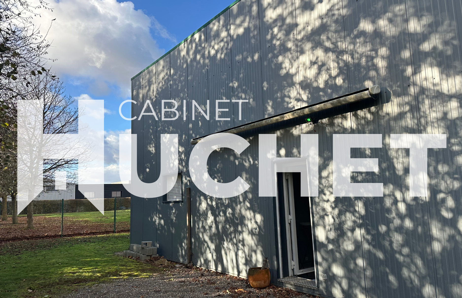 À louer local d'activité 270m² à Démouville