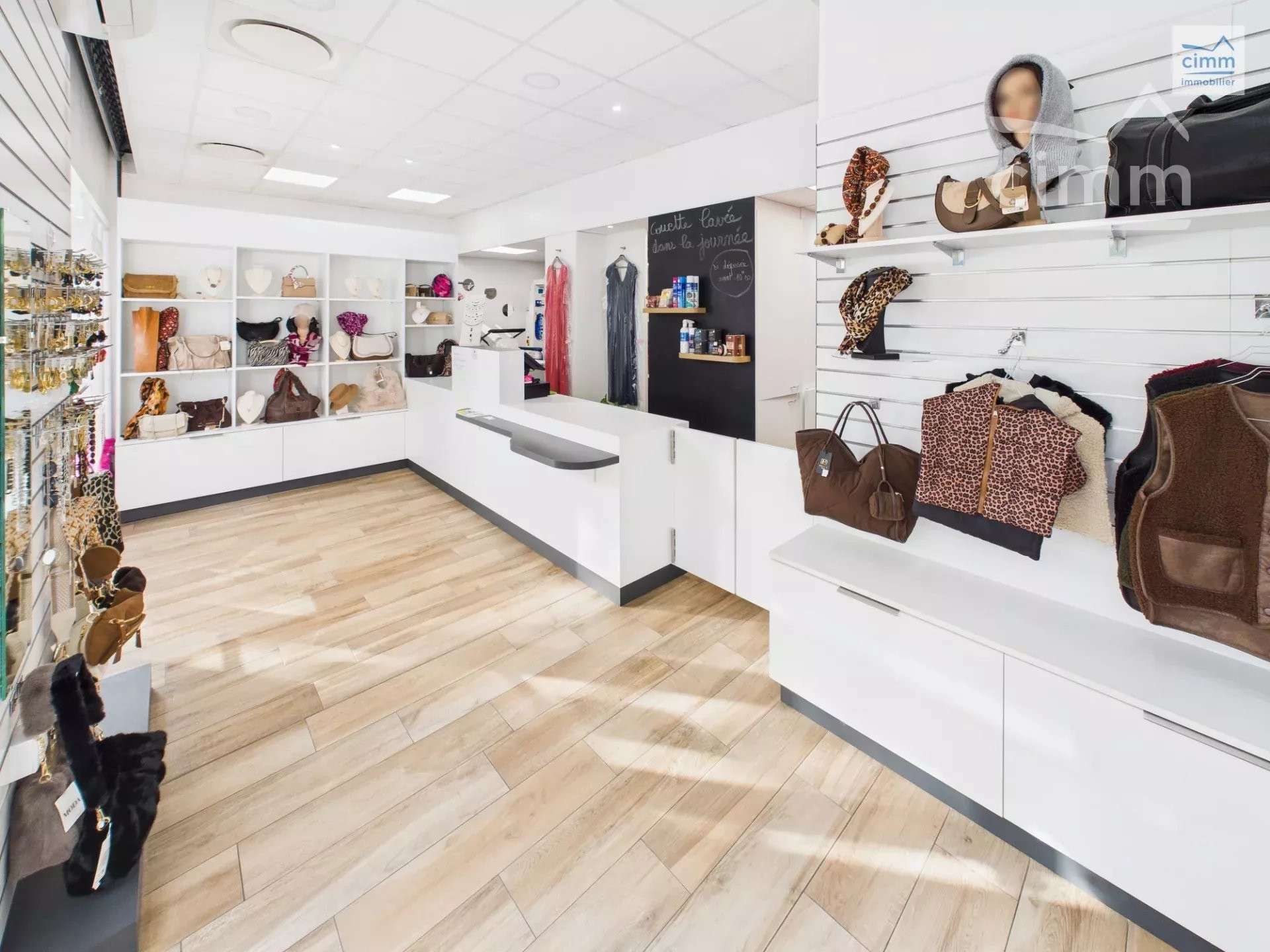 A vendre pressing et couture à Rennes Gayeulles