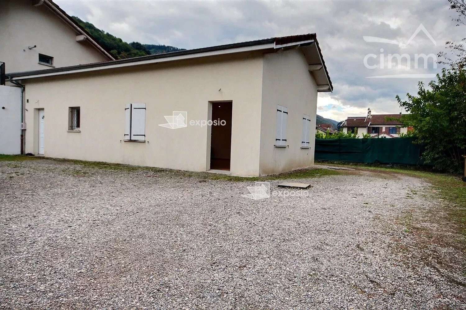 Location local commercial 78m² Grésivaudan Froges