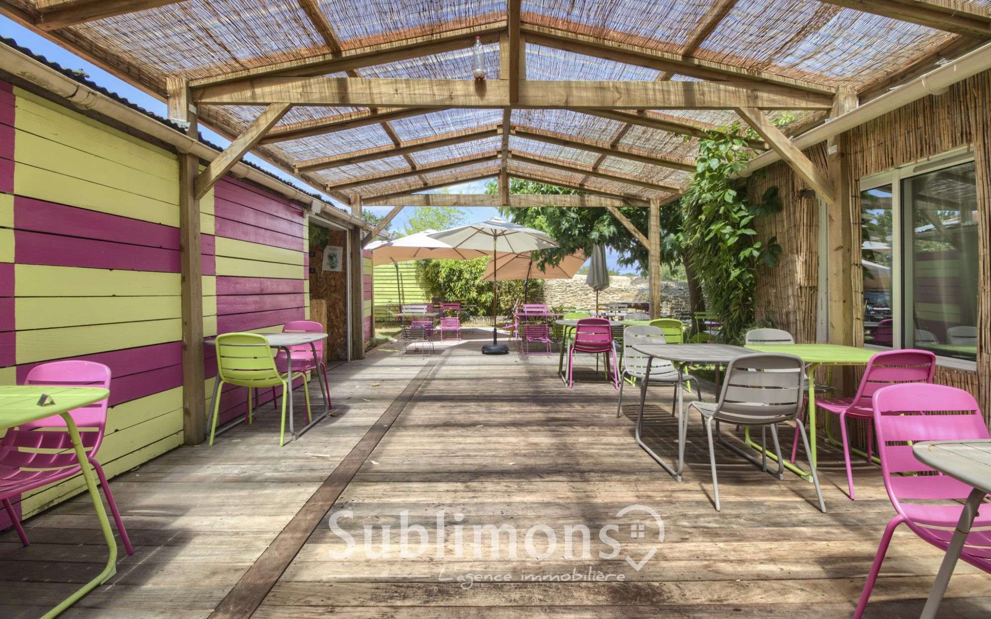 Restaurant bar de 229m² à vendre à Surzur