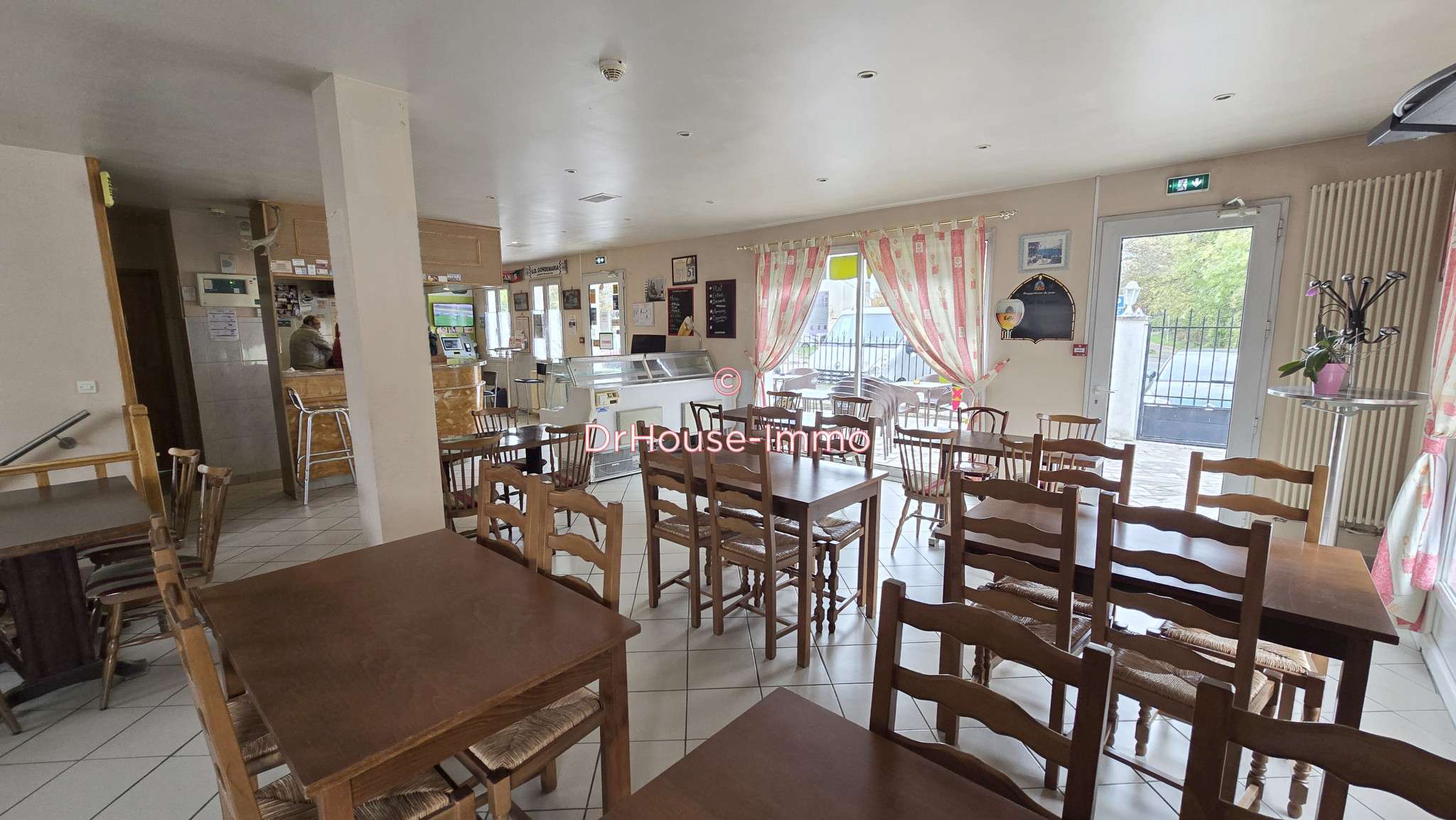 Vente bar brasserie hôtel PMU à Sucy en Brie