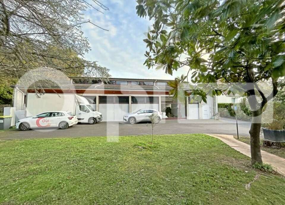 Vente locaux d'activités 765m² empl stratégique 91
