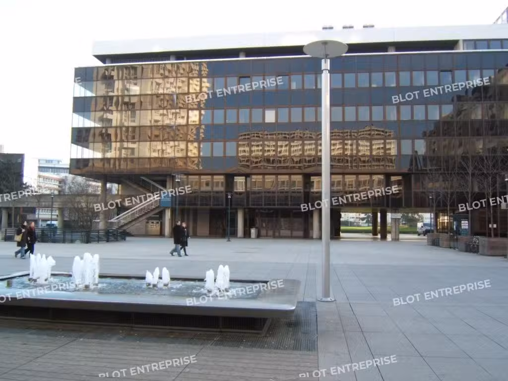 A louer bureaux de 640m² en R+5 à Rennes Colombier