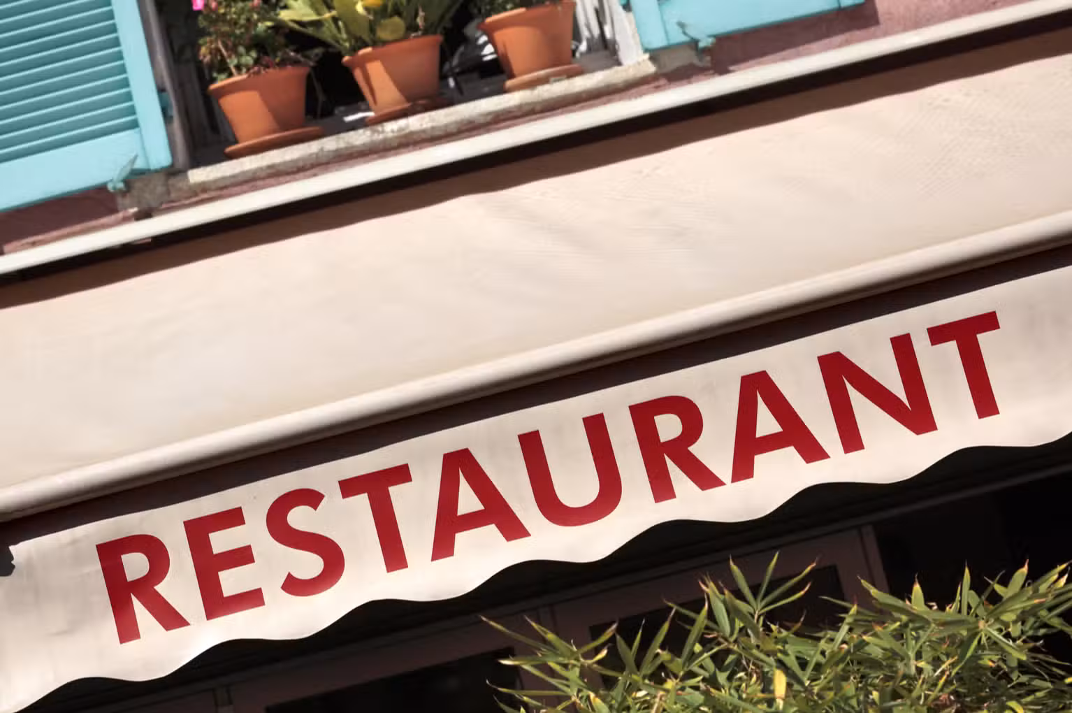 AV murs et fonds restaurant 95m² emp N°1 Nice