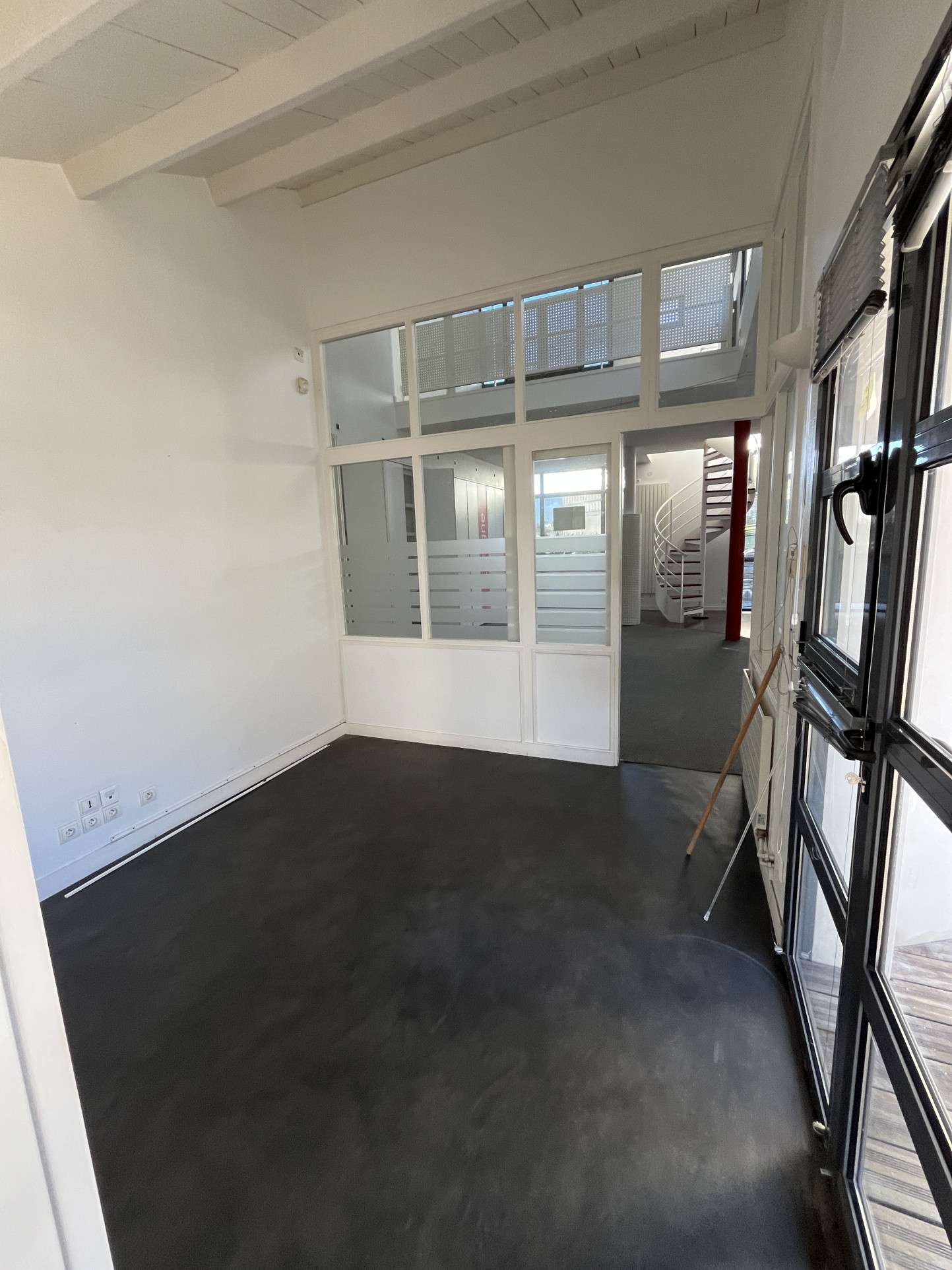 A louer bureaux 170m² proche centre de La Rochelle