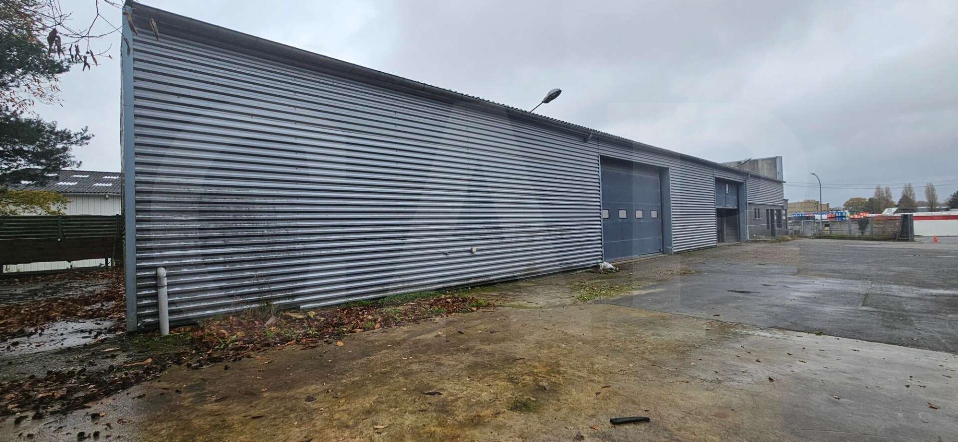 A louer bâtiment 600m² Saint-Jacques-de-la-Lande