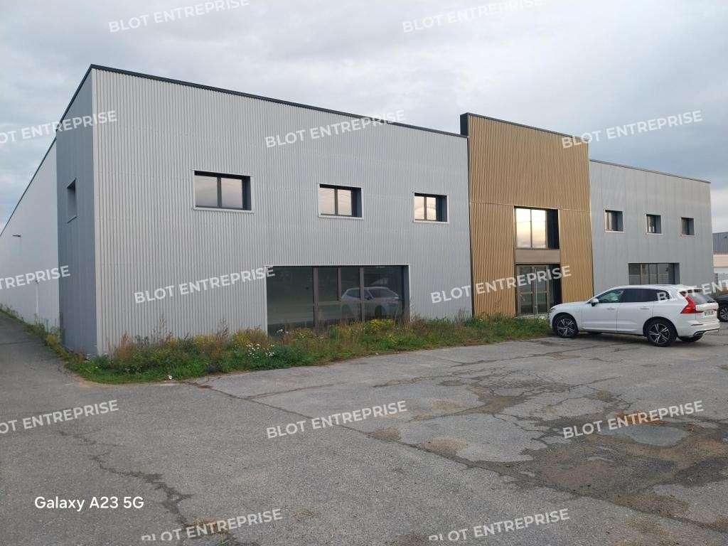 A louer local d'activités 2620m² à Couëron