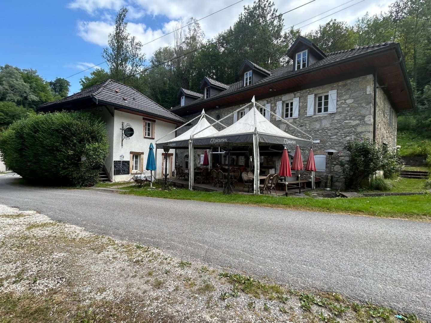 Vente auberge 600m² en pleine nature à Annecy Sud