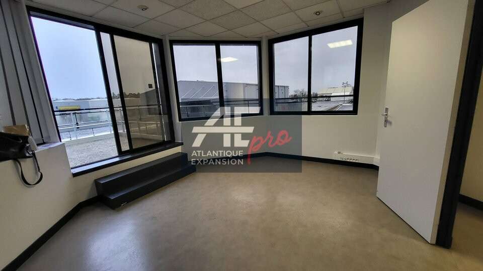 Bureaux 146m² avec terrasse à louer à Pontchâteau