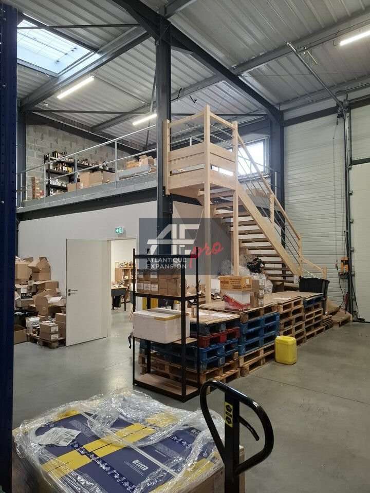 A louer local activité 150m² Saint-Nazaire Brais