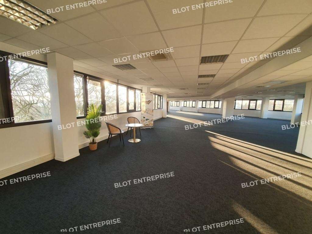 A louer bureaux 473m² Nantes Porte de la Chapelle