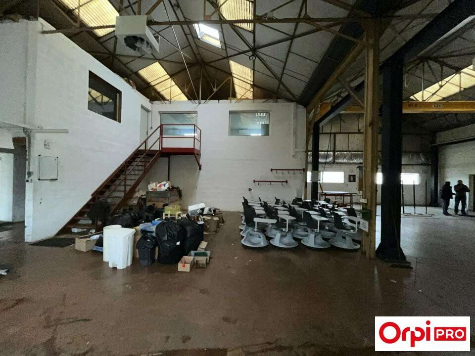 Location bureaux 198m² Pontet zone industrielle